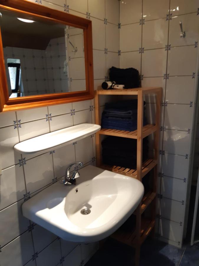 Bed & Breakfast “ Gastvrij Onthaal “ Een-West Dış mekan fotoğraf