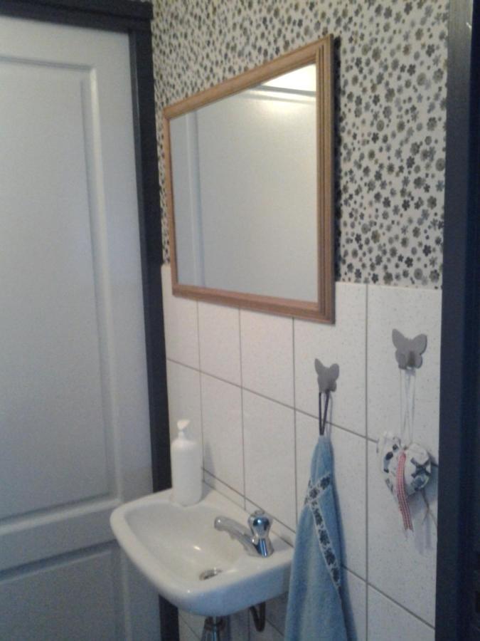 Bed & Breakfast “ Gastvrij Onthaal “ Een-West Dış mekan fotoğraf
